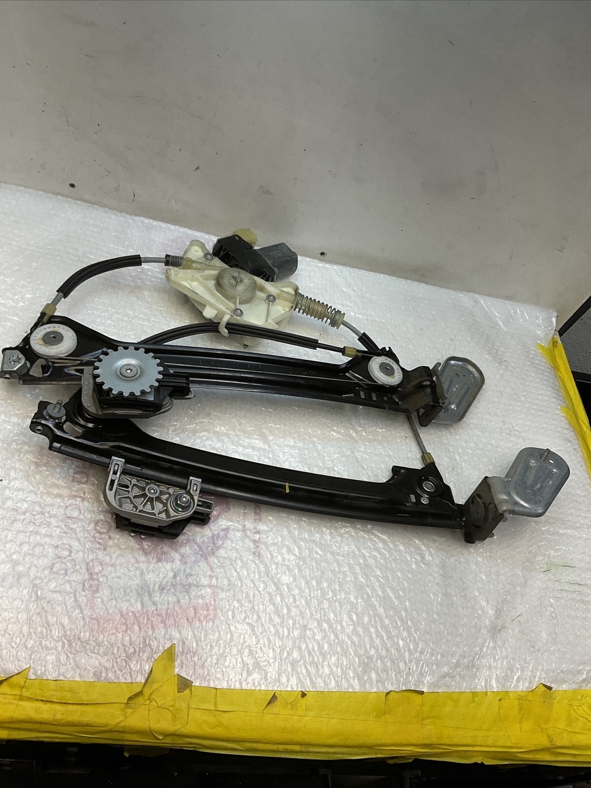 2014-2019 MASERATI GHIBLI REAR PASSENGER RIGHT DOOR WINDOW REGULATOR MOTOR OEM