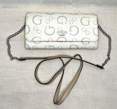 Guess Campos Mini Cardholder Clutch Crossbody Logo Wallet Bag Removable Chain