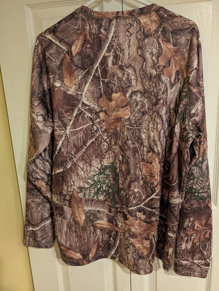RealTree Men's Camo Longe Sleeve Pullover Shirt , Fleece Lined - Size Large - Image 2 of 4