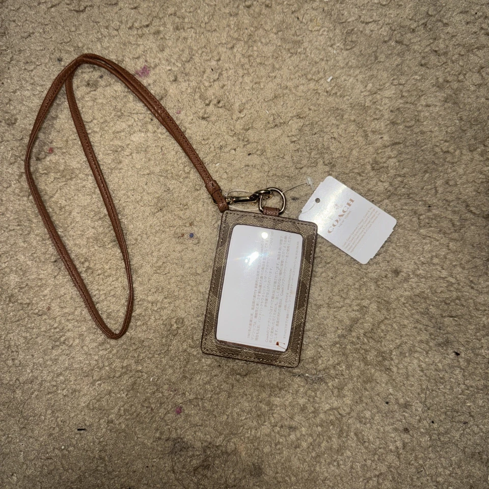 Cordón Coach ID en lona exclusiva dorado/caqui silla de montar, soporte de insignia 63674 Foto 3 de 3