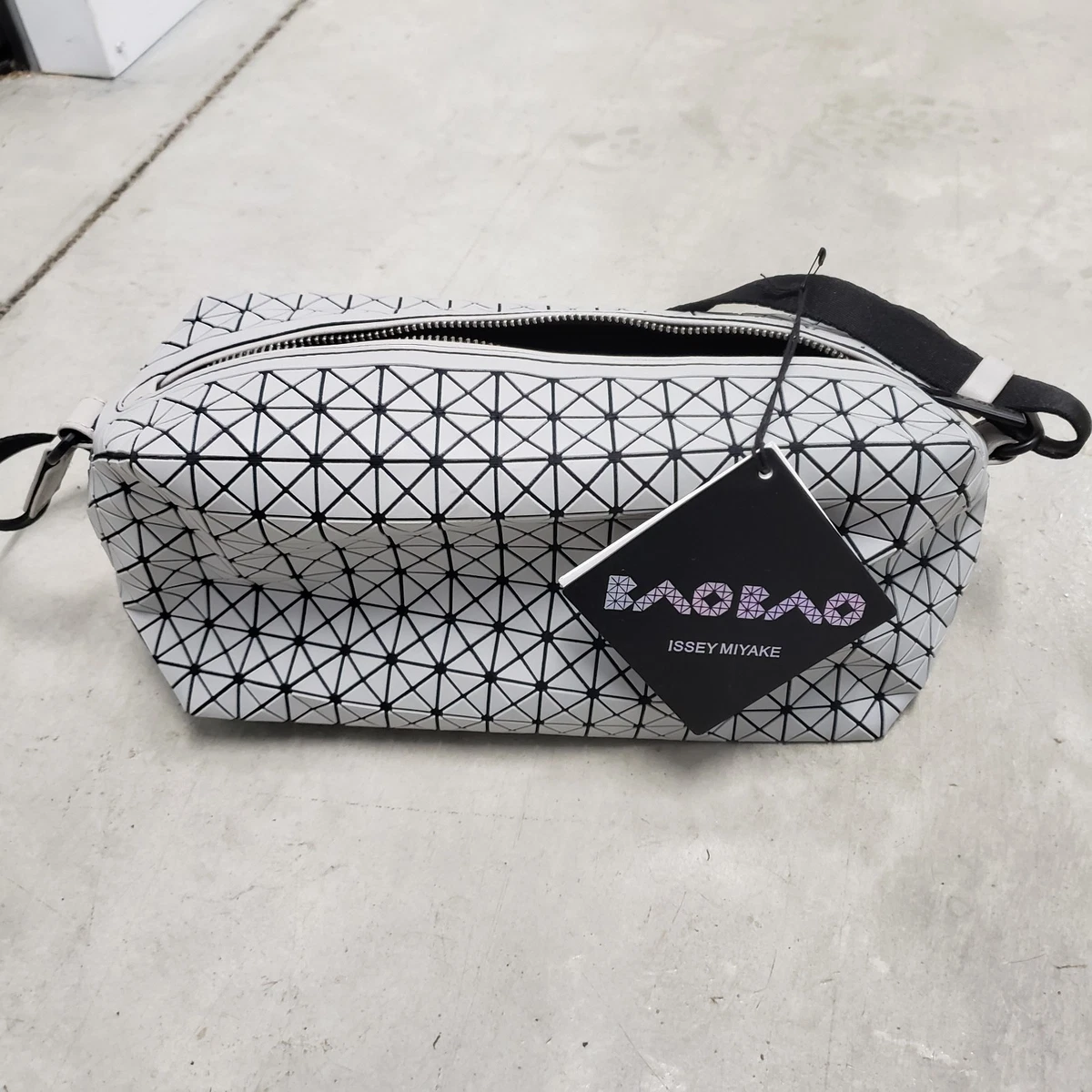 BAOBAOバッグ ISSEY MIYAKE Bao Bao Zip Bags & Handbags for Women for sale | eBay