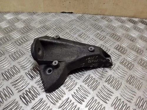 AUDI A6 Avant 4B5, C5 Getriebehalter 8D0399113AC 2.50 Diesel 132kw 26214520