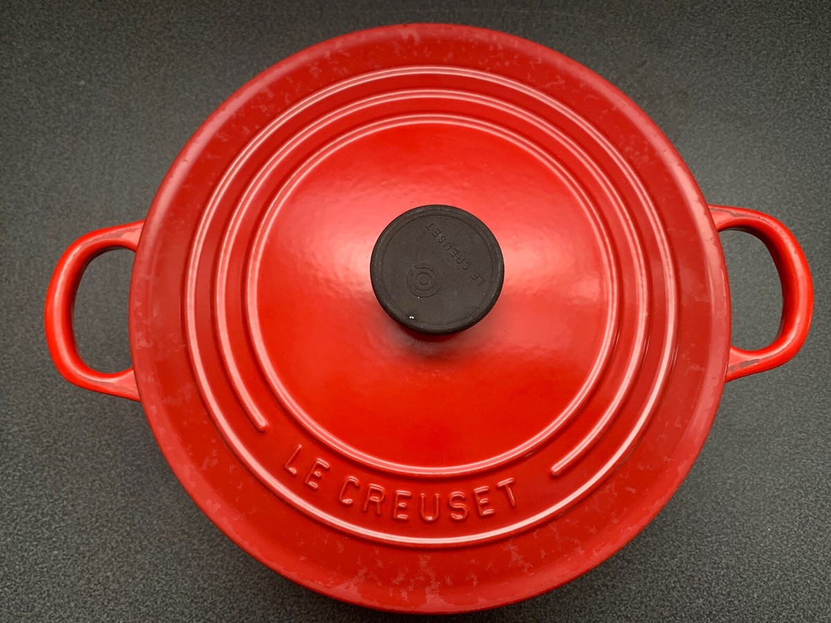Le Creuset 22 Red Enameled Cast Iron 3.5QT Round Dutch Oven + Lid