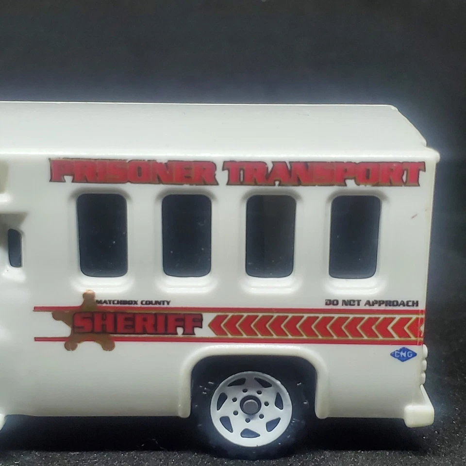 Matchbox 1998 Chevy Sheriff Prisoner Transport Bus White 1:80 Scale Loose - Image 2 of 4