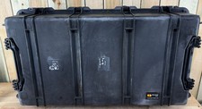 Pelican 1780 Protector Case Black Rolling Waterproof Good Condition AB