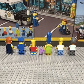 Complete LEGO The Simpsons The Kwik-E-Mart 71016 2179 pcs