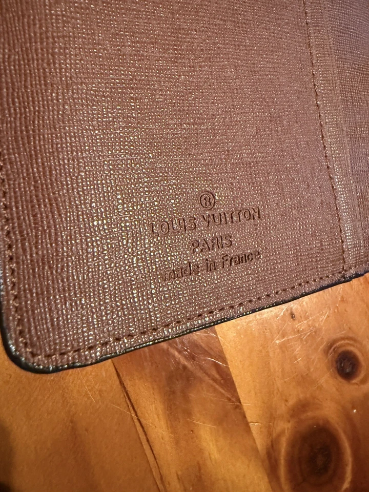 Cubierta de agenda de anillo pequeño Louis Vuitton Foto 3 de 4