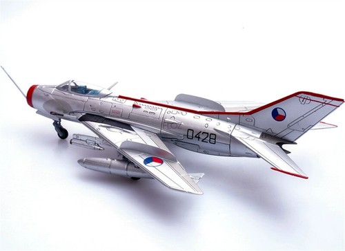 1/72 for PANZERKAMPF Mig-19S(S-105) Farmer C Black 0204 1st Flight Czechoslovak - Picture 10 of 10