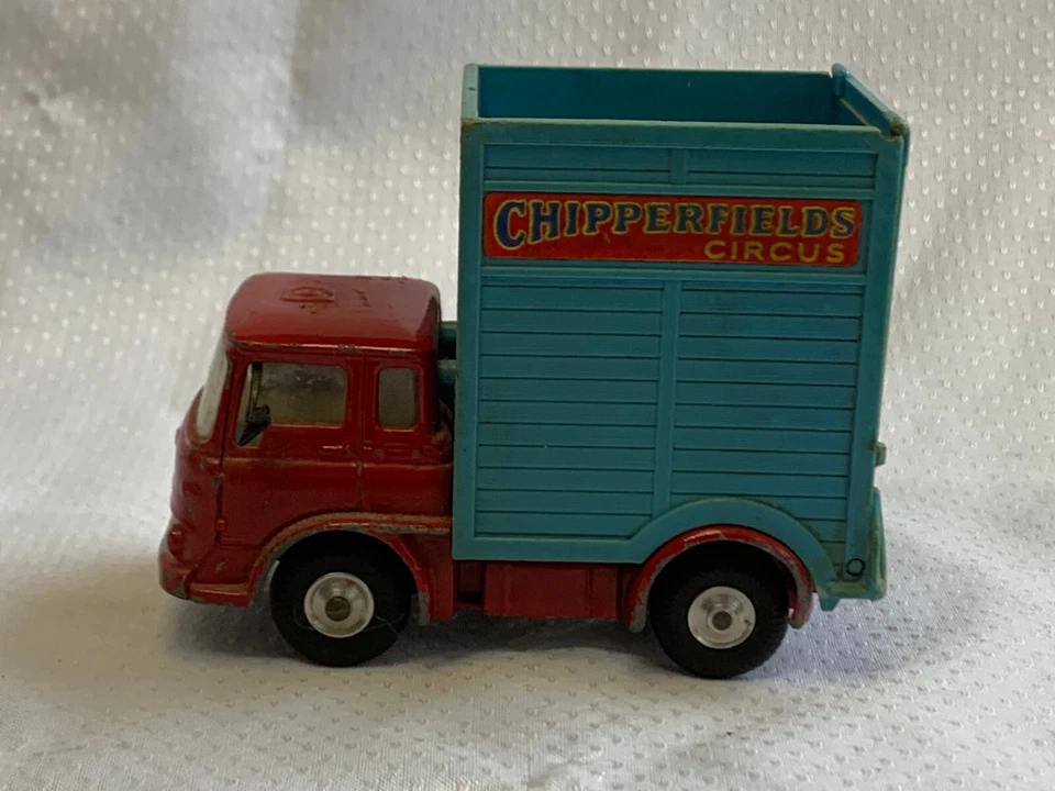 Camión unidad de tractor Corgi Toys Bedford Chipperfields circo jirafa transportador Foto 4 de 4