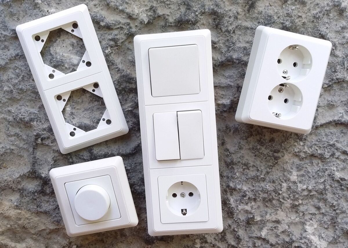 REV PrimaLuxe Dimmer - Lichtschalter für LED Lampen 5-100W und Glühlampen 25-300W , weiss