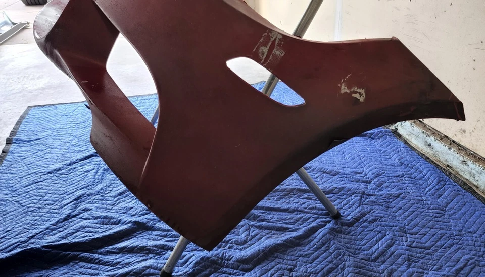 BMW M3 E90 E92 E93 2008 2009 2010 2011 2012 2013 CUBIERTA DEL PARACHOQUES DELANTERO OEM necesita trabajo Foto 3 de 4