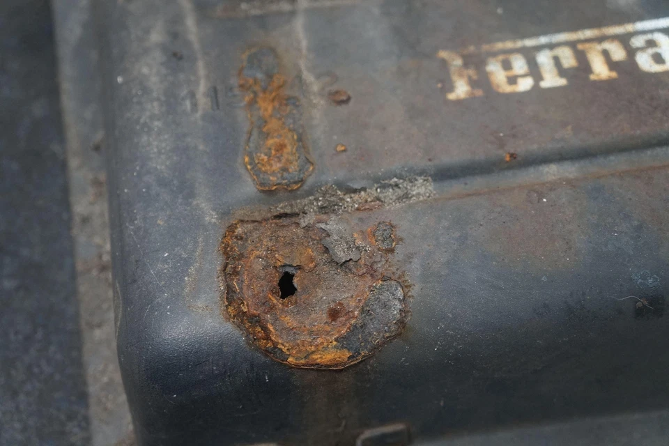 Air Intake Filter Cleaner Box Cover Trim Panel 115742 Ferrari Mondial 1982 *Note - image 2 of 4