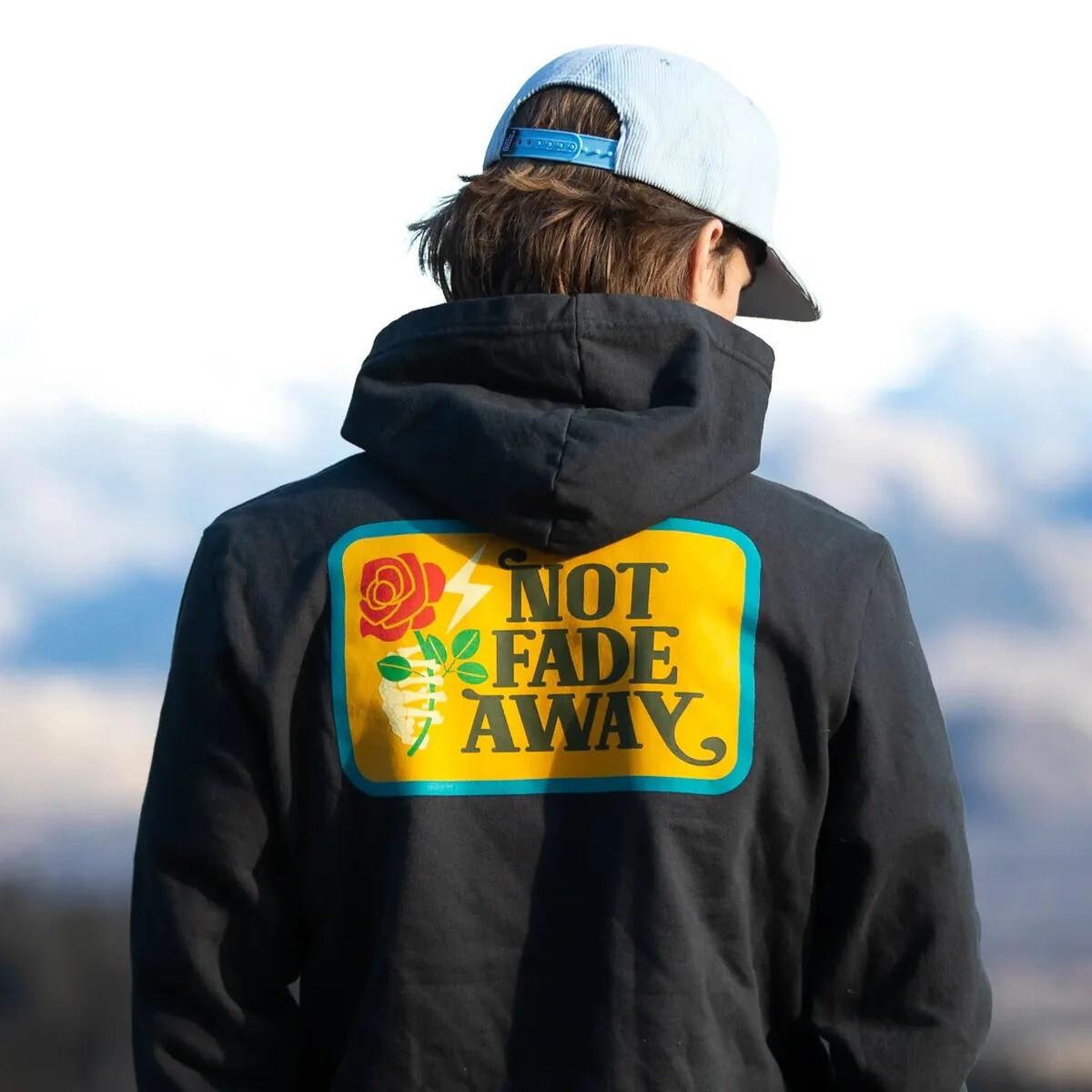 ミュージシャン WANIMA Sorry Not Sorry DISCOVER PULLOVER Sweatshirt 