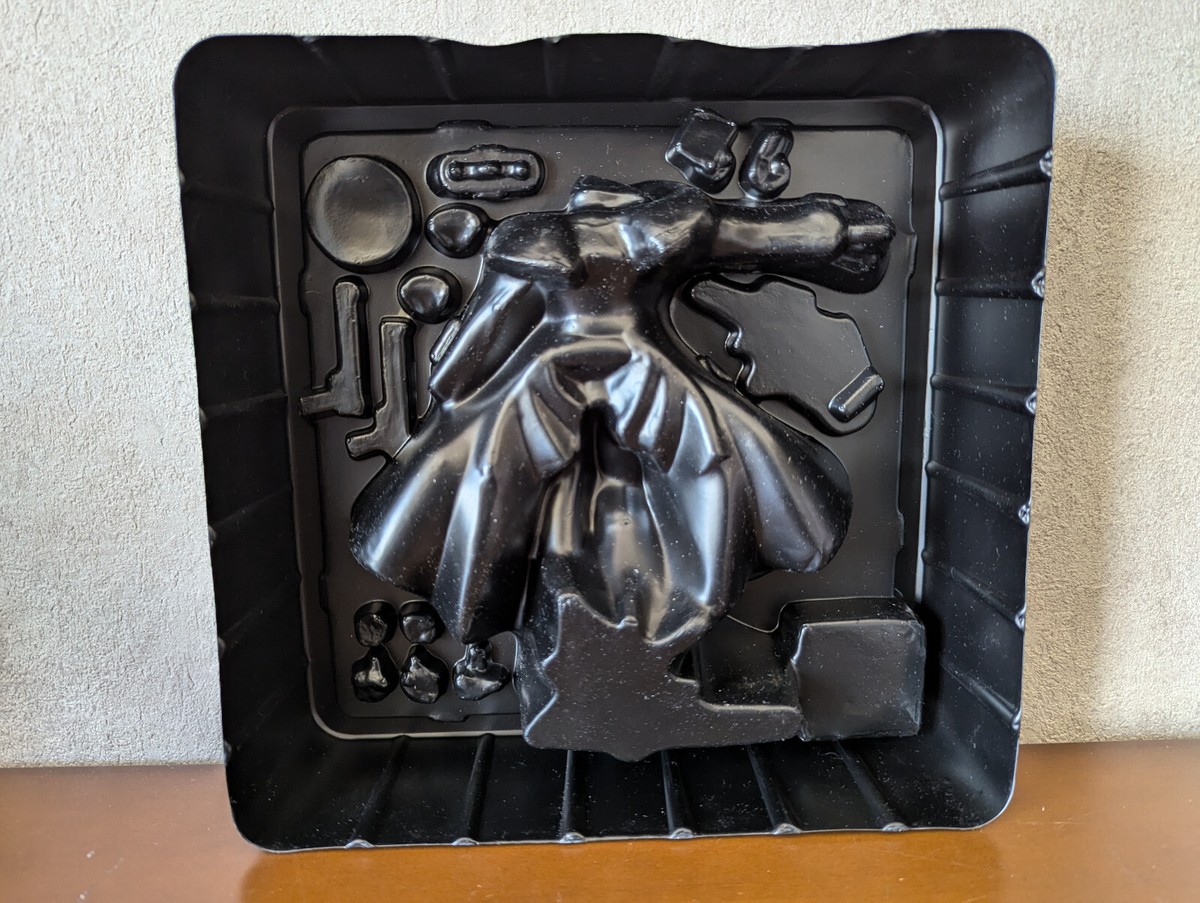 Kaiyodo Revoltech Yamaguchi No.114 HELLSING Alucard Figure Kaiyodo Revoltech Yamaguchi No.114 HELLSING Alucard Figure