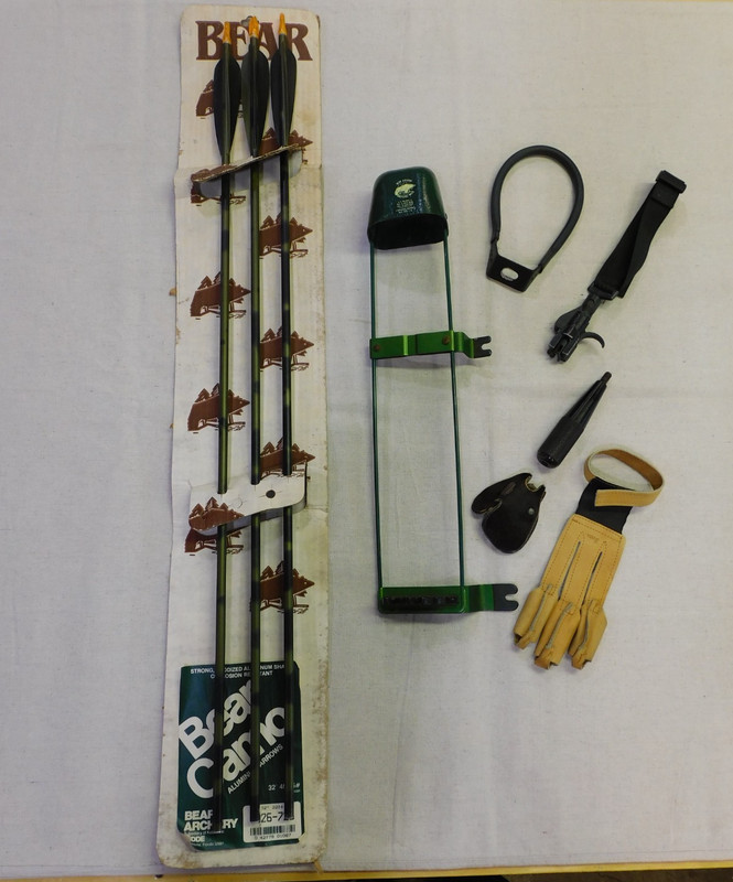 Vintage bear quiver, Vintage Bear Archery, Bear arrows, Fred Bear Archery
