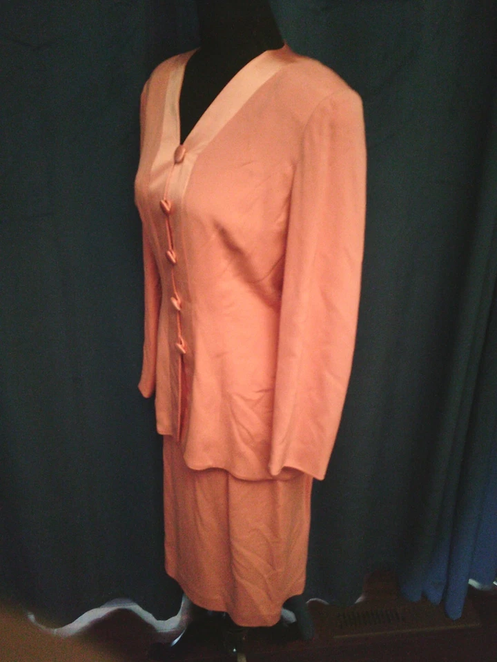 Angela Lansbury Owned Worn jacket and skirt set Stylist Sydney Guilaroff - Image 4 of 4