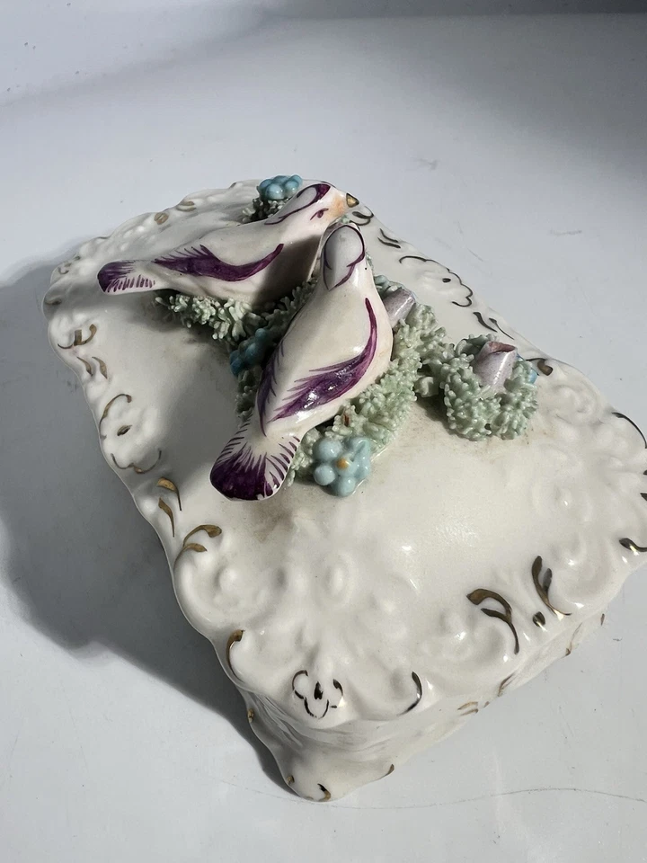 Винтажная пронумерованная костяная фарфоровая безделушка или шкатулка для ювелирных изделий с подписью Reina Califa No242 - Изображение 4 из 4