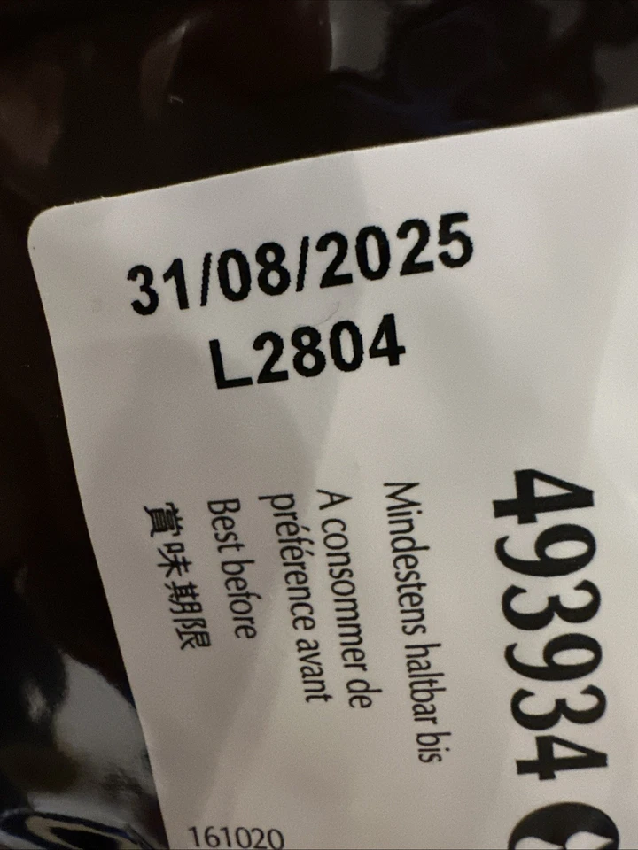 Lindt 58% Cocoa Dark Chocolate Piccoli Baking Chips 5.8 lb. Bag Couverture 8/25 - Image 4 of 4