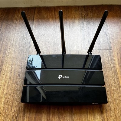 TP-Link AC1750 1750 Mbps 4-Port 1000 Mbps Wi-Fi 802.11ac Router (Archer C7)