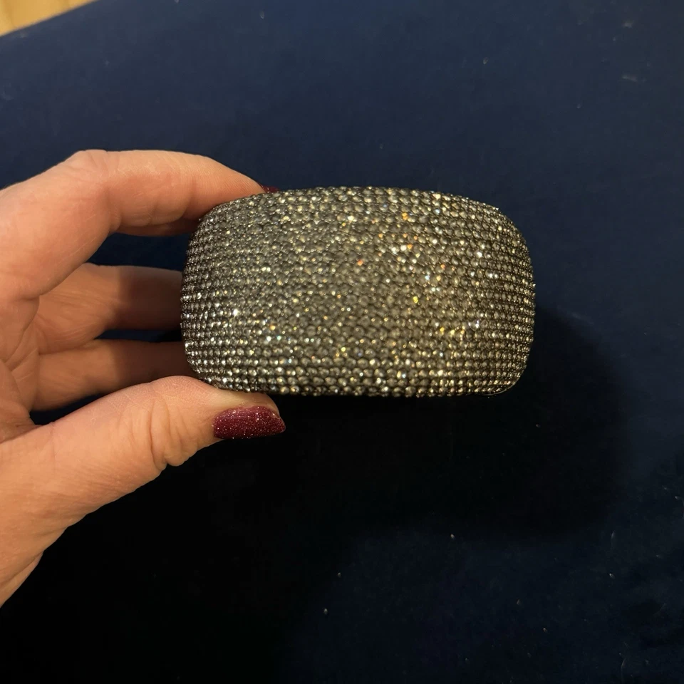 Pulsera Joan Rivers Moda Pavé Bisagra Cristal - Edición Limitada. Foto 2 de 4