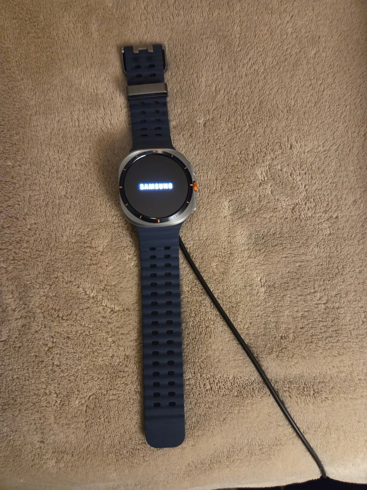 Samsung Galaxy Watch Ultra 47MM LTE 2025 US Version Titanium Blue mit extra Armbändern - Bild 4 von 4