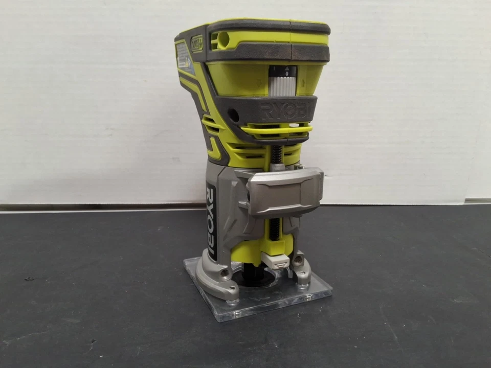 Router Ryobi One+ P601 18v Foto 2 de 4