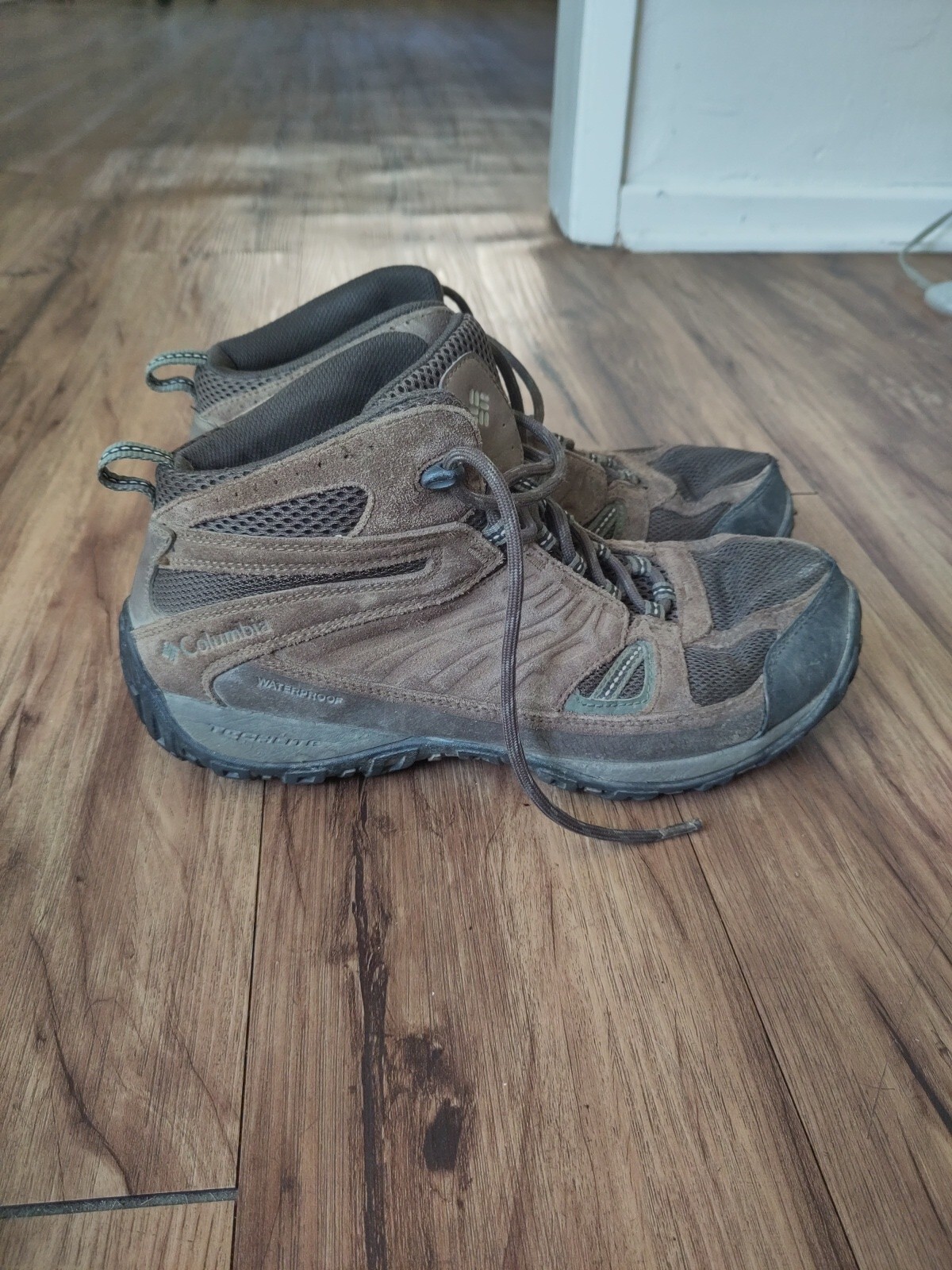 Columbia Techlite Waterproof Hiking Boots Az 9.5 eBay