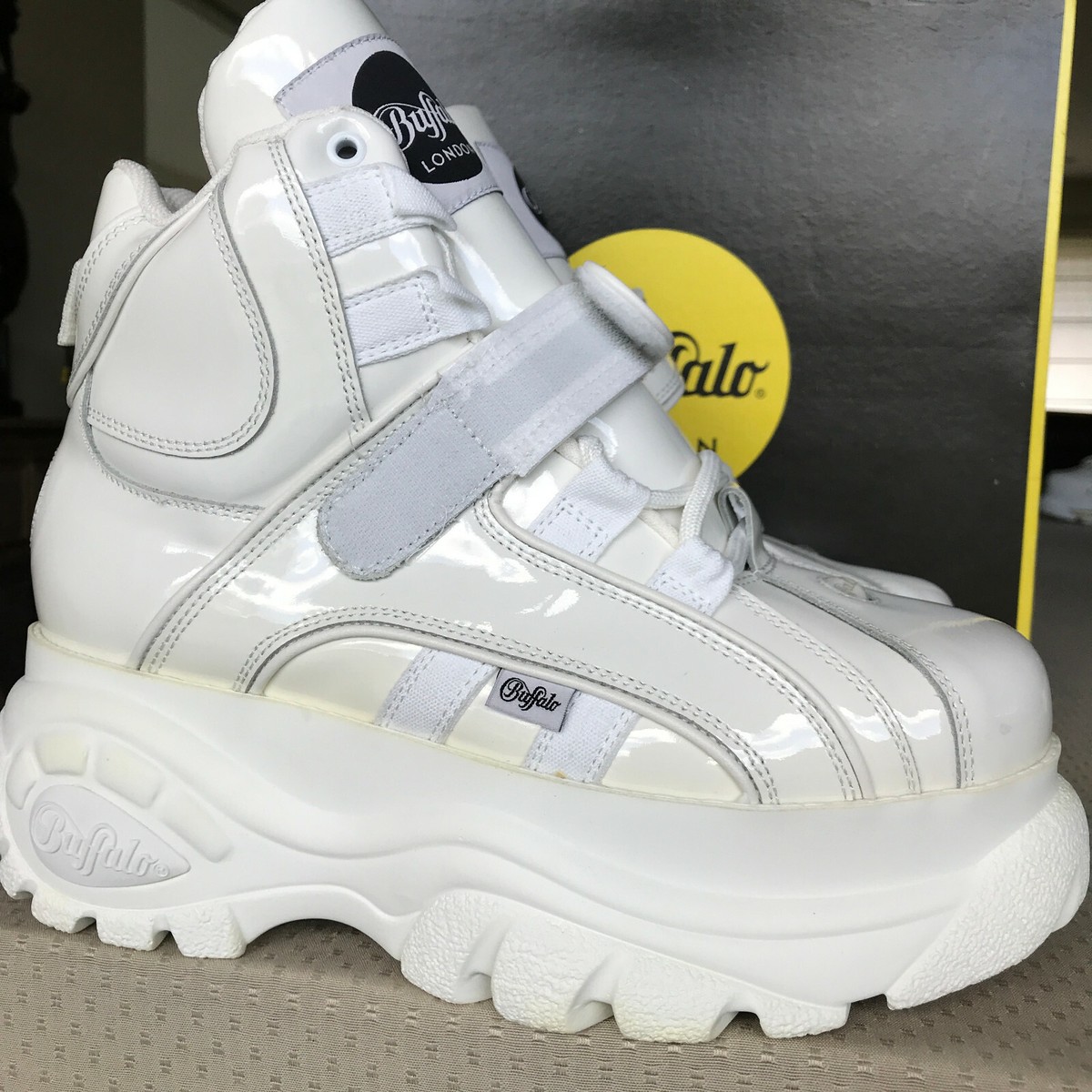 Buffalo London 1348-14 white weiss blanco charol LACK grössen