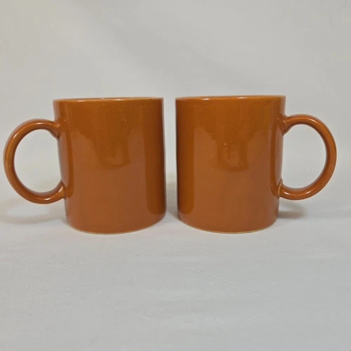 VTG Solid Burnt Orange Coffee Mugs Set of 2 – Made in Japan 70s Retro Vibe