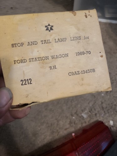 NOS 1969 1970 Ford Ranch Wagon Country Sedan Squire RH REAR TAIL LIGHT LAMP LENS - Picture 4 of 4