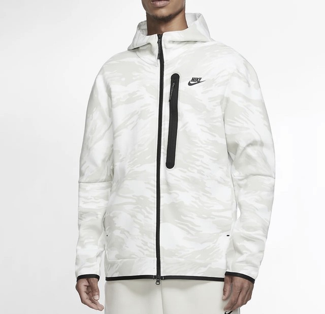 nike sportswear fleece tech