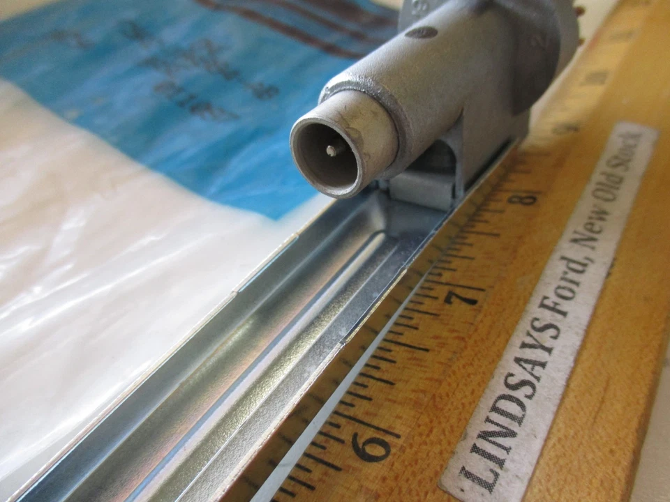 OEM FORD 1995/2000 CONTORNO "BASE" (ANTENA DE RADIO) MANUAL, PIEZA F5RZ-18A984-AB Foto 4 de 4