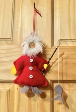 VTG Handmade Felt Eskimo Inuit Fishing Man  Christmas Ornament Yupik 5" 1970s