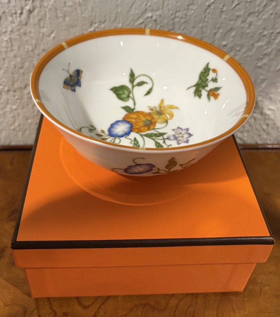 Preços baixos em Aparelhos de Jantar de Porcelana HERMÈS e