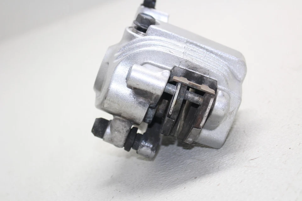 Штангенциркуль левого переднего тормоза 2012-2016 Harley-Davidson Seventy Two Xl1200v - Изображение 4 из 4