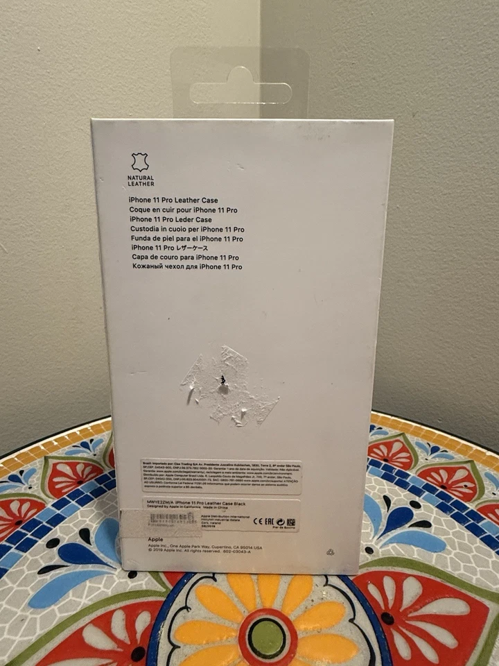 Funda de Cuero Apple iPhone 11 Pro - Negra Original Apple, Descatalogada, Nueva en Caja Foto 3 de 3