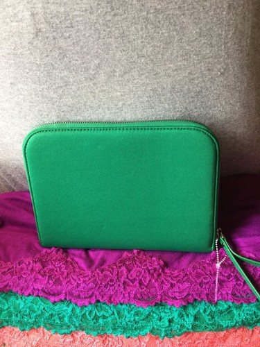 Marc By Marc Jacobs Green Neoprene Leather Tech Case Purse Zip Clutch - Picture 3 of 12