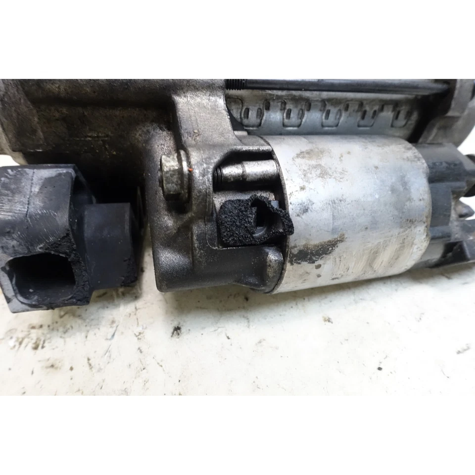 Damaged 18-24 BMW G30 540i G80 F97 X3M B58 6-Cyl Factory Engine Starter Motor OE - Image 3 of 4