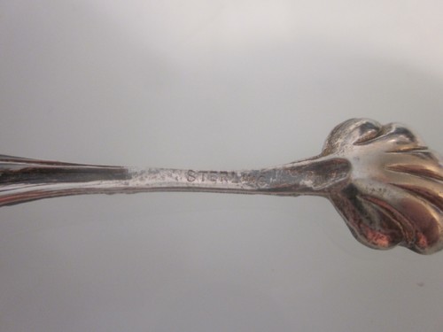 VTG STERLING SET OF 3 INDIVIDUAL PEPPER & SALT w/PURPLISH GLASS CELLARS & SPOONS - Picture 7 of 8
