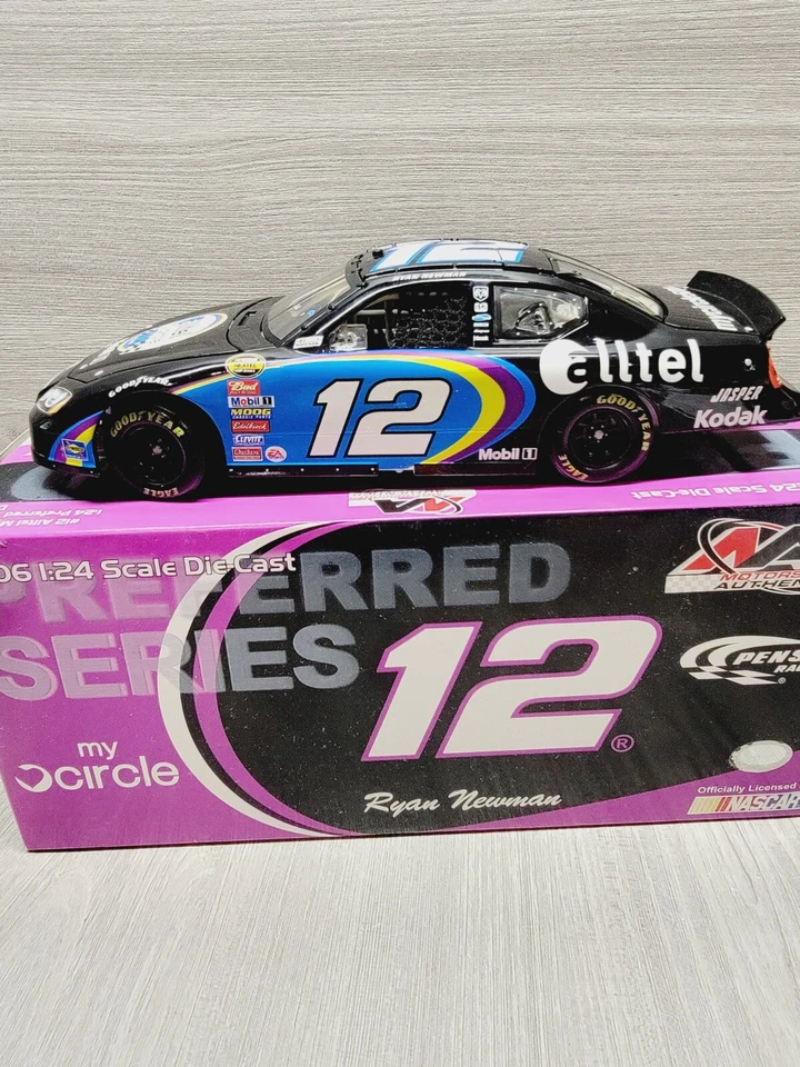 Ryan Newman #12 2007 Alltel My Circle Dodge Charger 1/24 Action Penske Racing  - Image 4 of 4