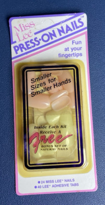 VTG NOS NEW USA '90's Miss Lee Press on Nails Smaller Hands Nude Pink and Bonus
