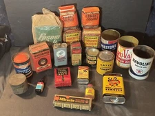 Antique Advertising Can Hardware Oil Can Lot Of 20 Most Are Full Automotive 