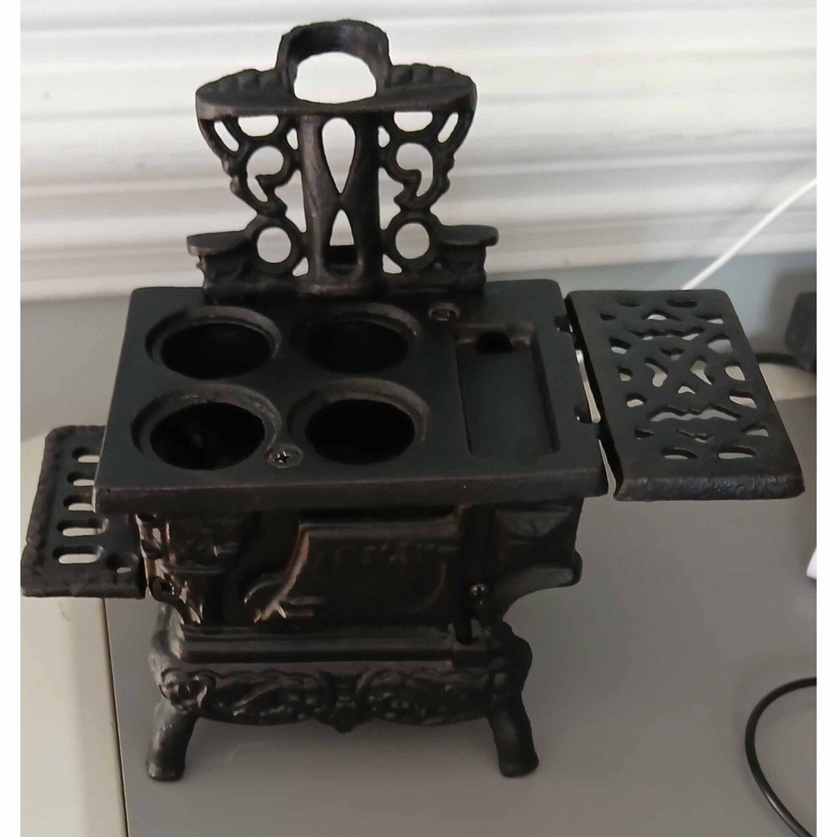 Ecellent cost Vintage original バーゲン Vintage Crescent miniature Cast Iron Stove | eBay
