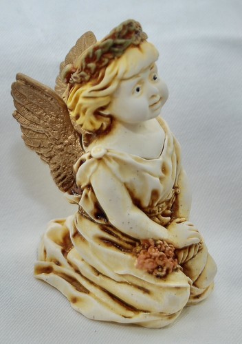 Angelique "Fleur de Lis" Harmony Kingdom box figurine kneeling angel - Picture 2 of 7