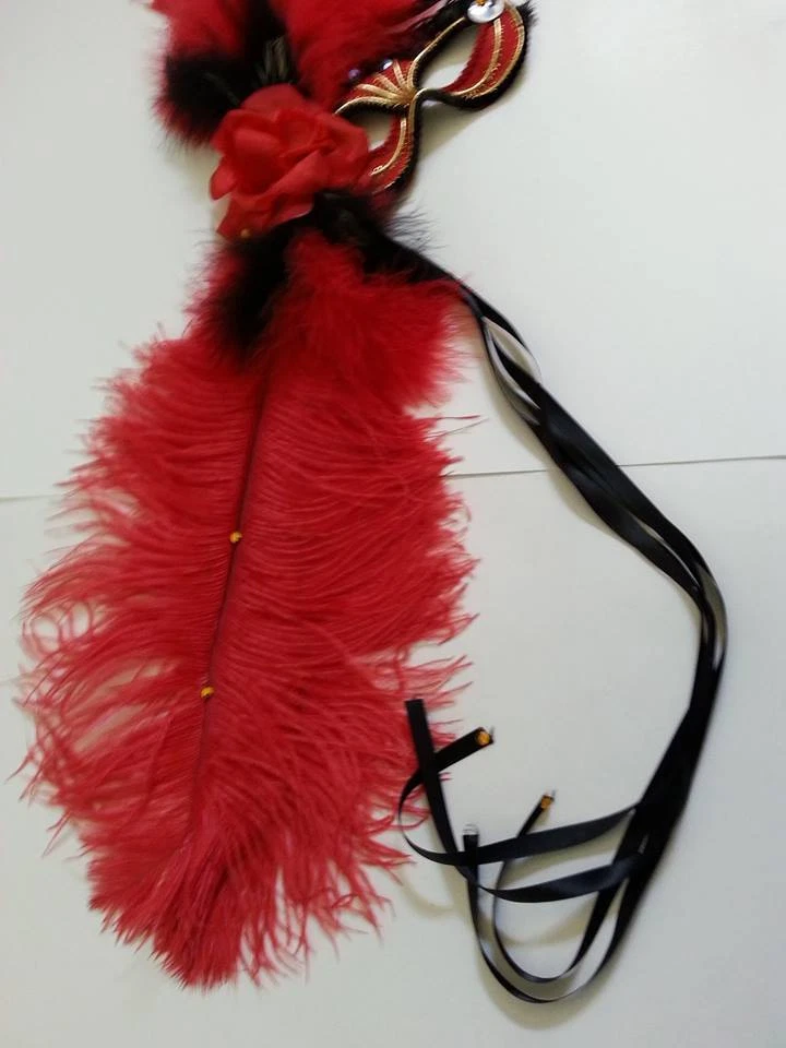 GIPSY RENAISSANCE VENETIAN NEW ORLEANS MARDI GRAS MASK FEATHERS ROSE RHINESTONE - Image 4 of 4