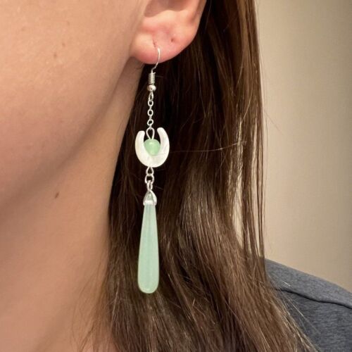 Green & Pearlized White Crescent Moon Resin Dangle Earrings NEW - Picture 4 of 6