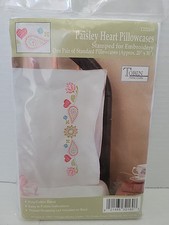 Crafts Tobin, 20" x 30" Stamped Pillowcases for Embroidery Paisley Heart T232160