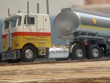 Ho Scale Custom Shell Oil Gasoline Tanker Semi Truck Ho Scale Custom Shell Oil Gasoline Tanker Semi Truck