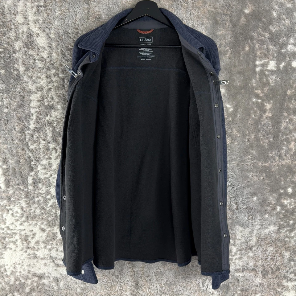 LL Bean Size XL Slightly Fitted Outdoor Fleece Lined Snap Button Shacket Navy - Image 2 of 4
