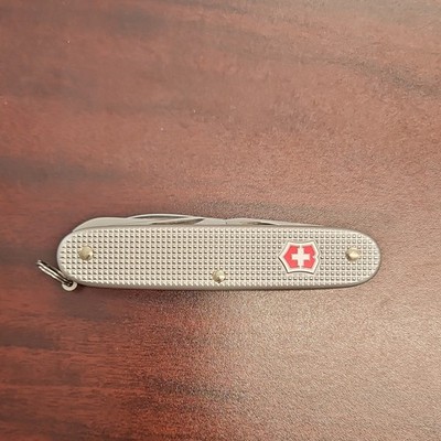 Victorinox Pioneer Alox Farmer Pocketknife 5-Tool Saw Bottle Opener Silver 2.5''